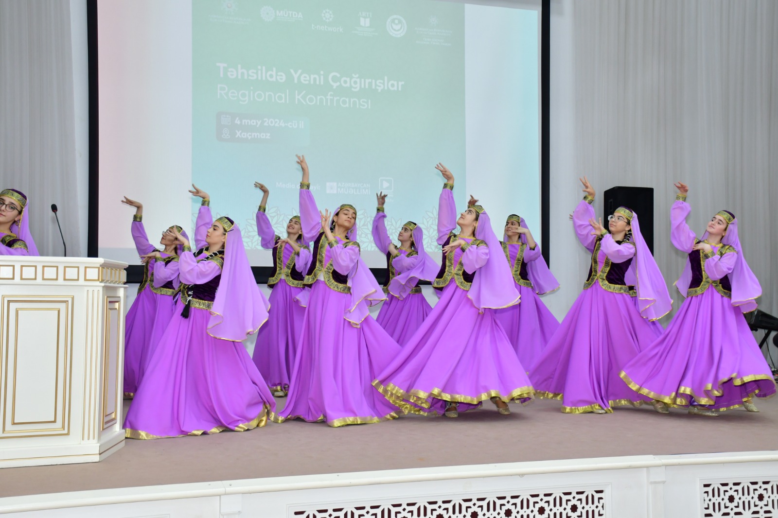 “Təhsildə yeni çağırışlar” regional konfransı təşkil olunub